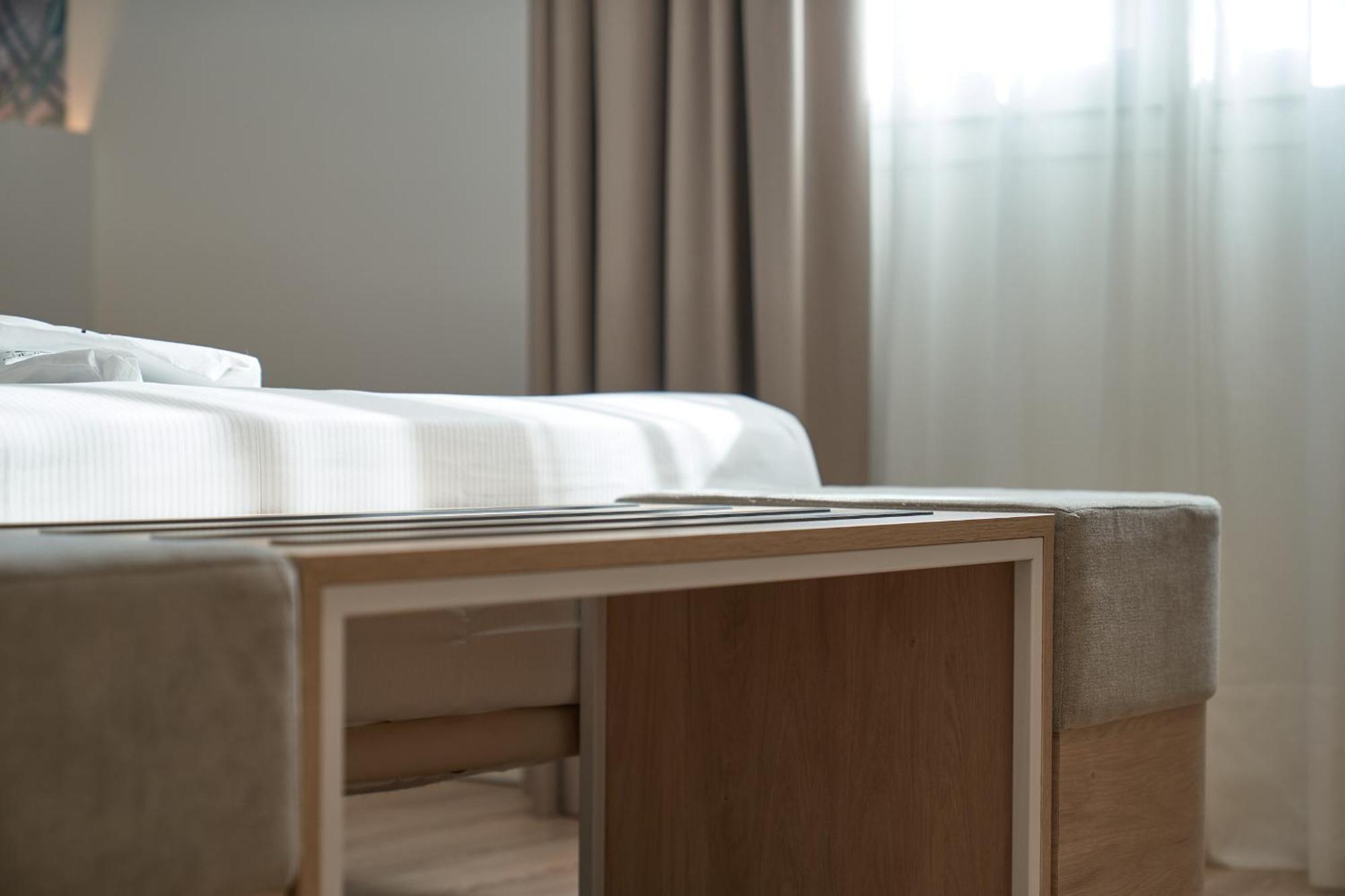 Double or Twin Room,1555805245:JPEG